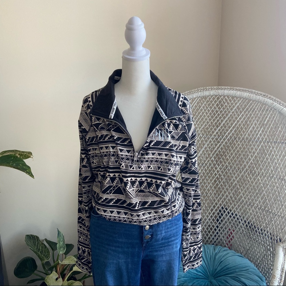 PINK Victoria’s Secret Geometric Pattern Quarter Zip Pullover